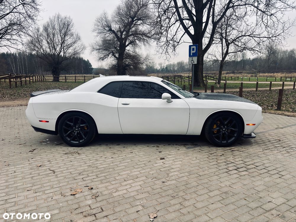 Dodge Challenger 5.7 R/T - 8