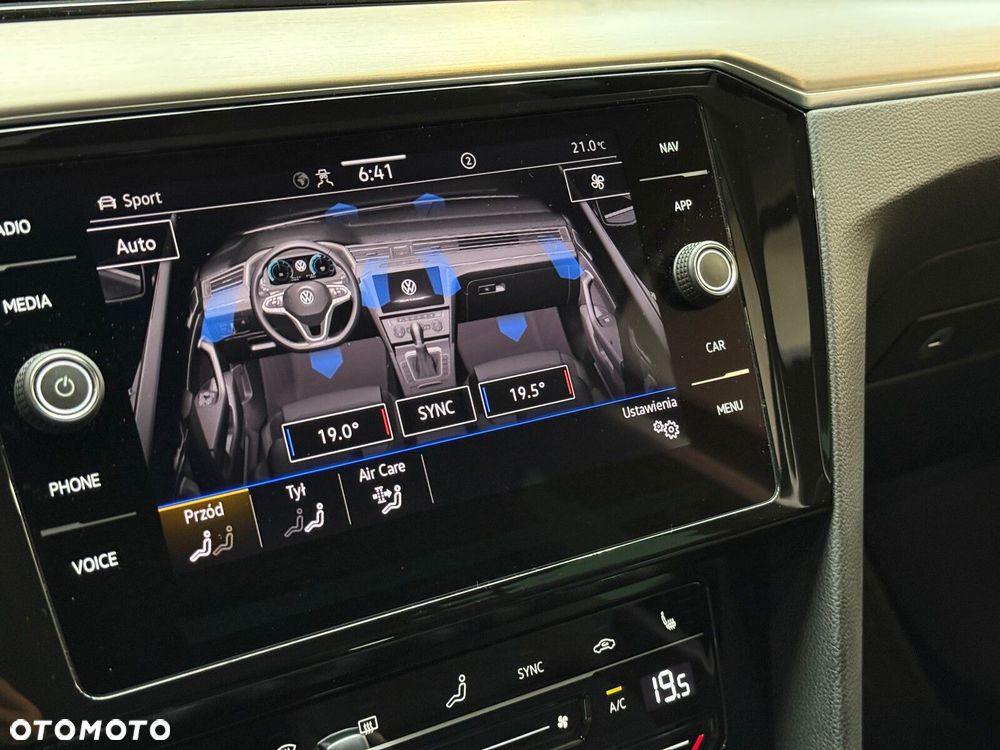 Volkswagen Passat Variant 1.5 TSI EVO Elegance DSG - 41