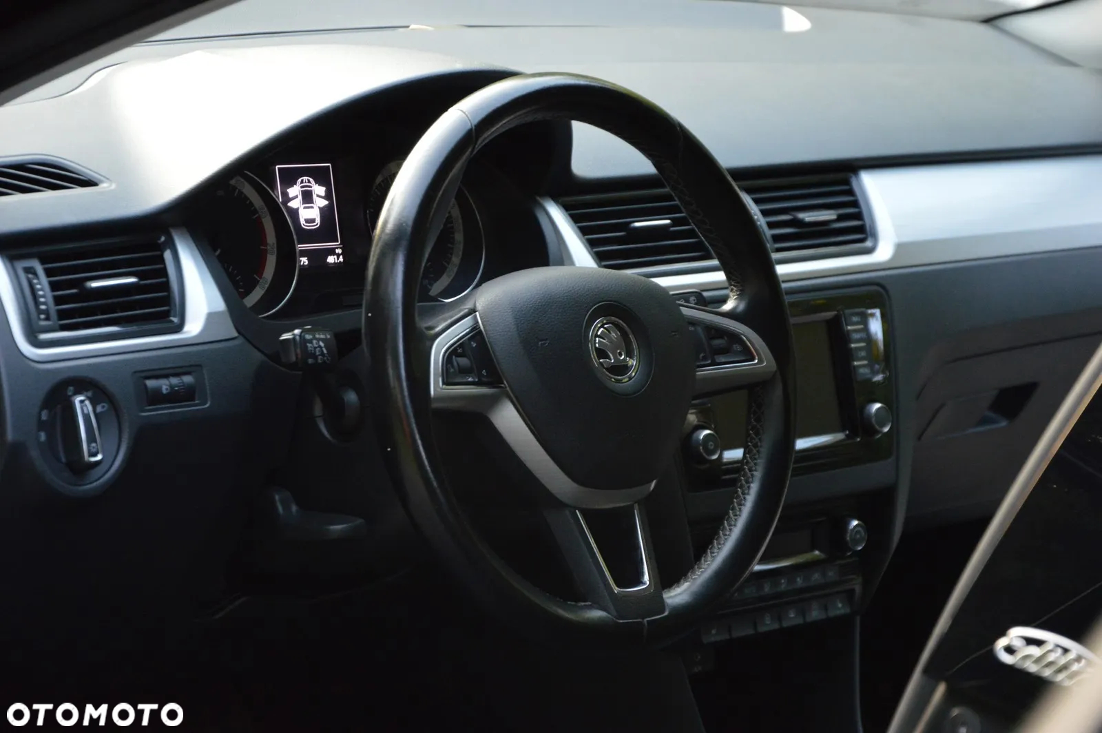 Skoda RAPID 1.2 TSI Edition - 23