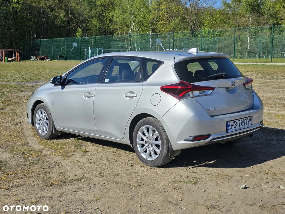 Toyota Auris 1.6 Classic Plus - 4