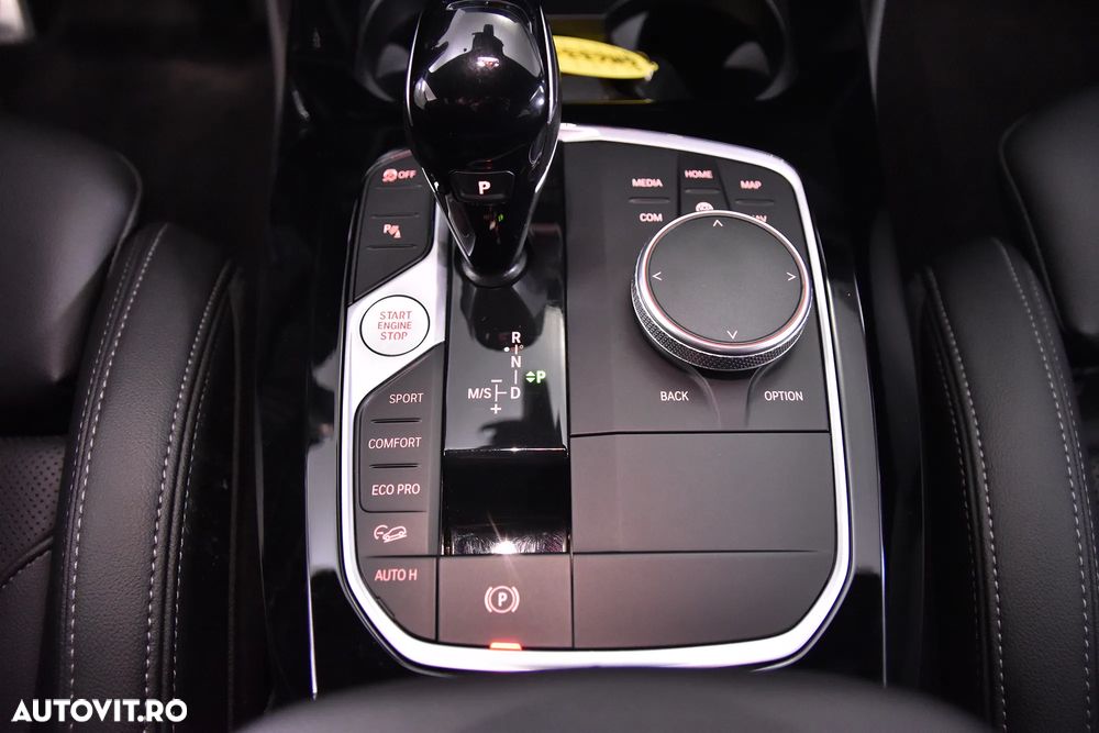 BMW X4 xDrive20i AT MHEV - 17