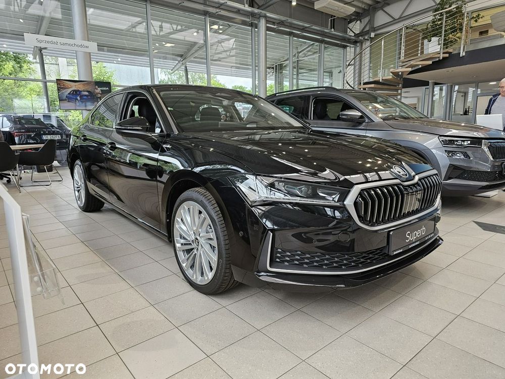 Skoda Superb 2.0 TDI SCR 4x4 L&K DSG - 4