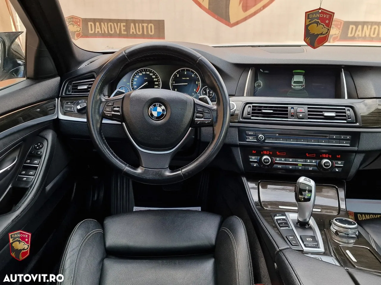 BMW Seria 5 520d xDrive Touring Aut. Luxury Line - 19