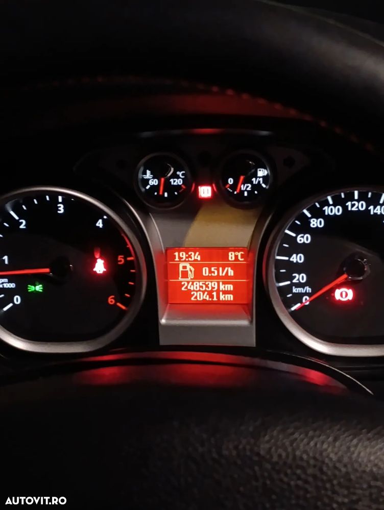 Ford Kuga 2.0L TDCi DPF Titanium - 8