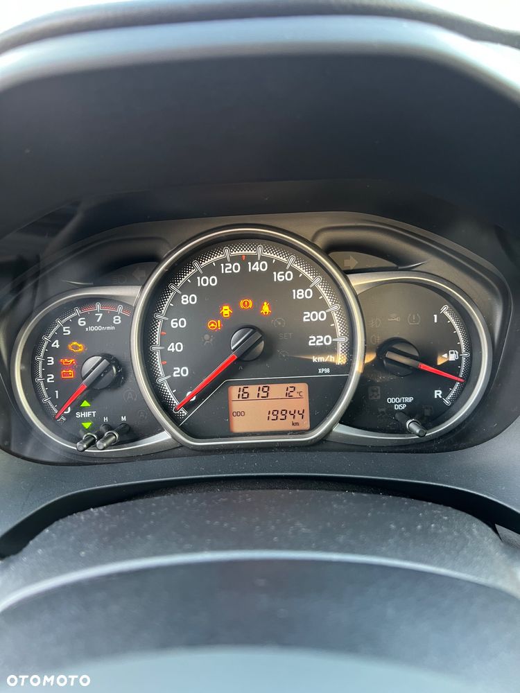 Toyota Yaris 1.33 Active EU6 - 10