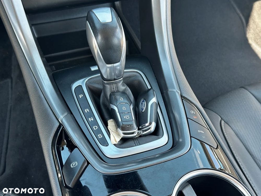 Ford Mondeo 2.0 TDCi Titanium PowerShift - 31