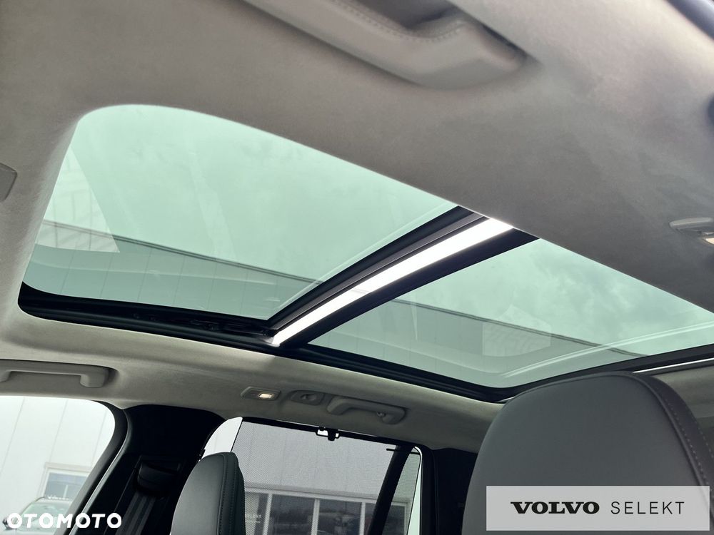 Volvo XC 90 - 35
