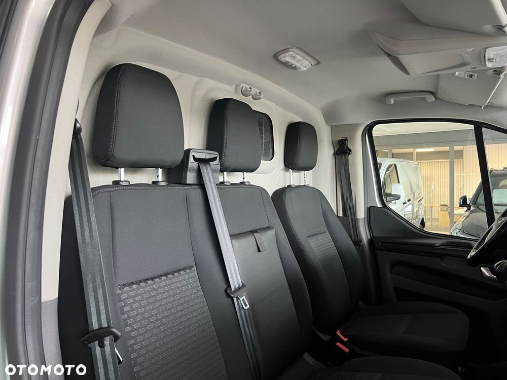 Ford Transit Custom - 38