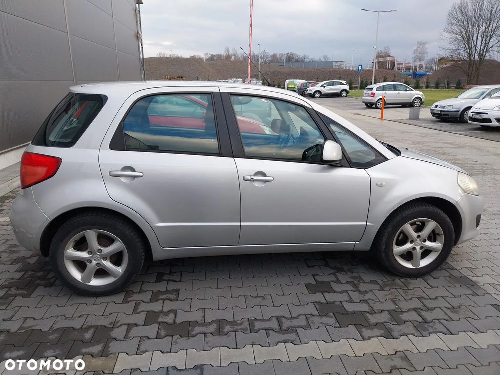 Suzuki SX4 1.6 GLX / Comfort - 8