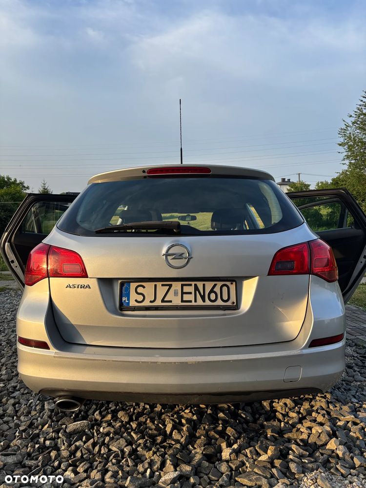 Opel Astra - 9