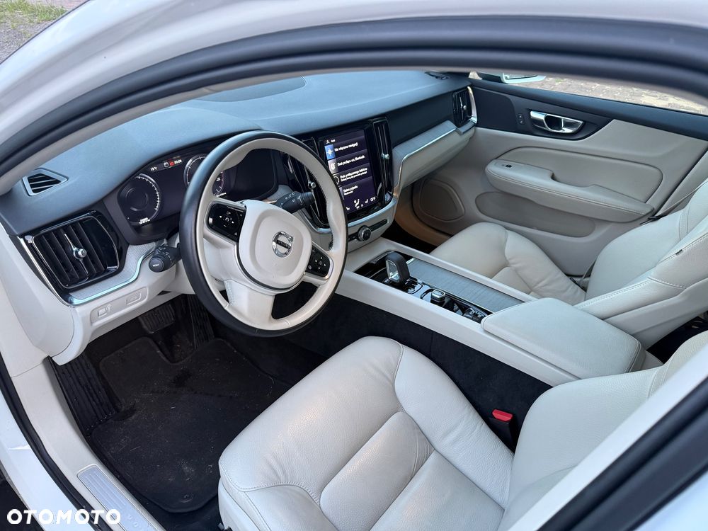 Volvo V60 Cross Country B4 D AWD - 6