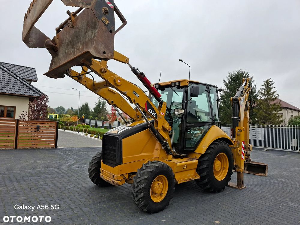 Caterpillar CAT 432E Premier - 3