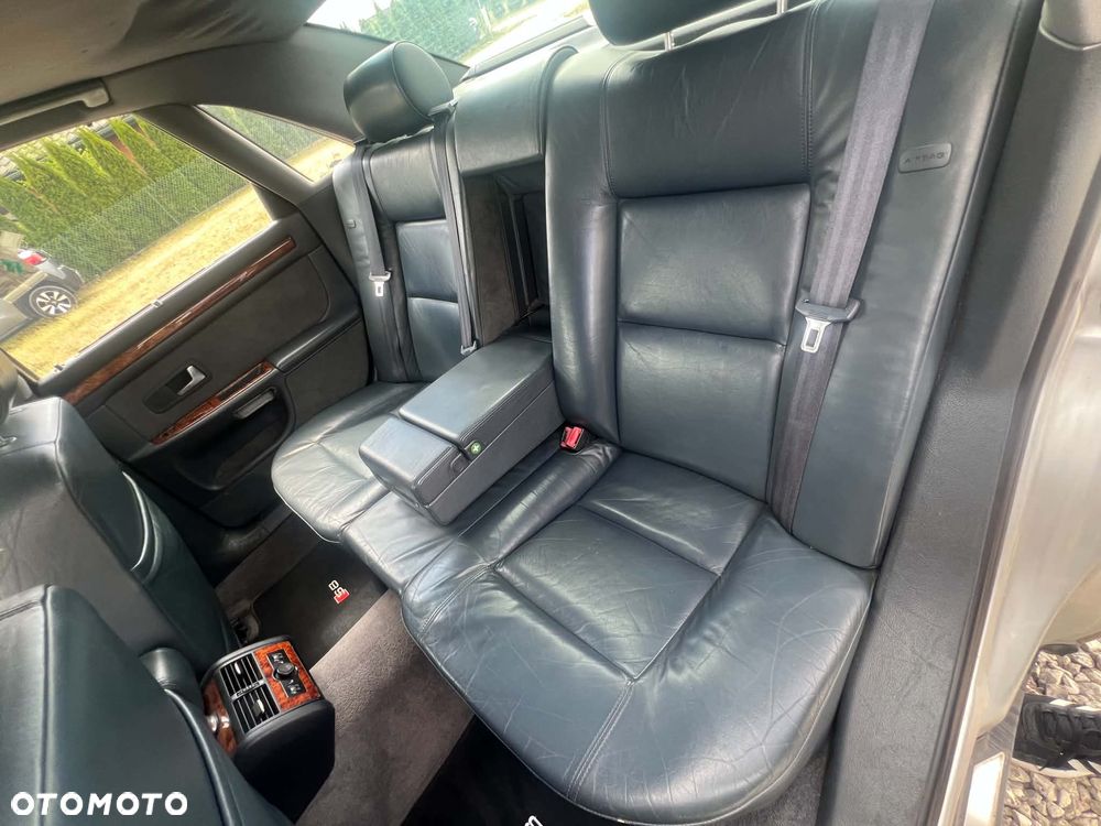 Audi S8 - 16