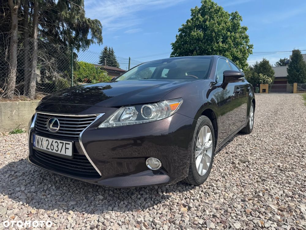 Lexus ES Standard - 4