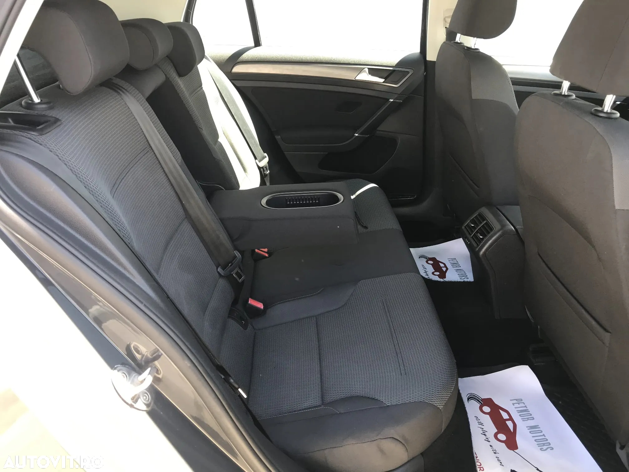 Volkswagen Golf 1.6 TDI Comfortline - 15