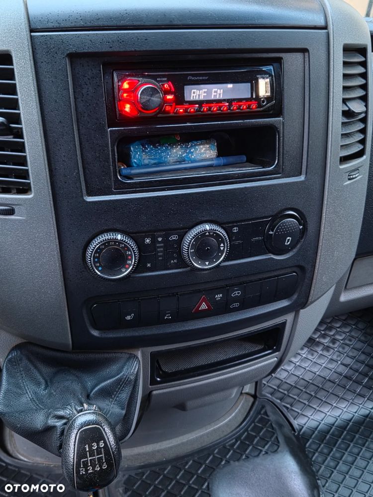Mercedes-Benz Sprinter 313 - 25