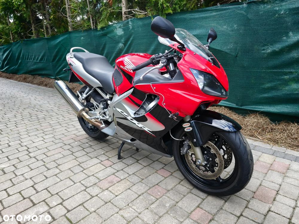 Honda CBR - 8