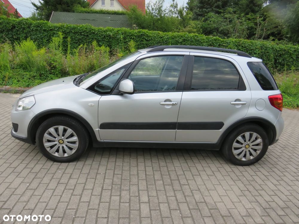 Suzuki SX4 1.6 VVT 4x2 Comfort - 2