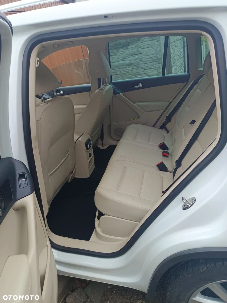 Volkswagen Tiguan - 12