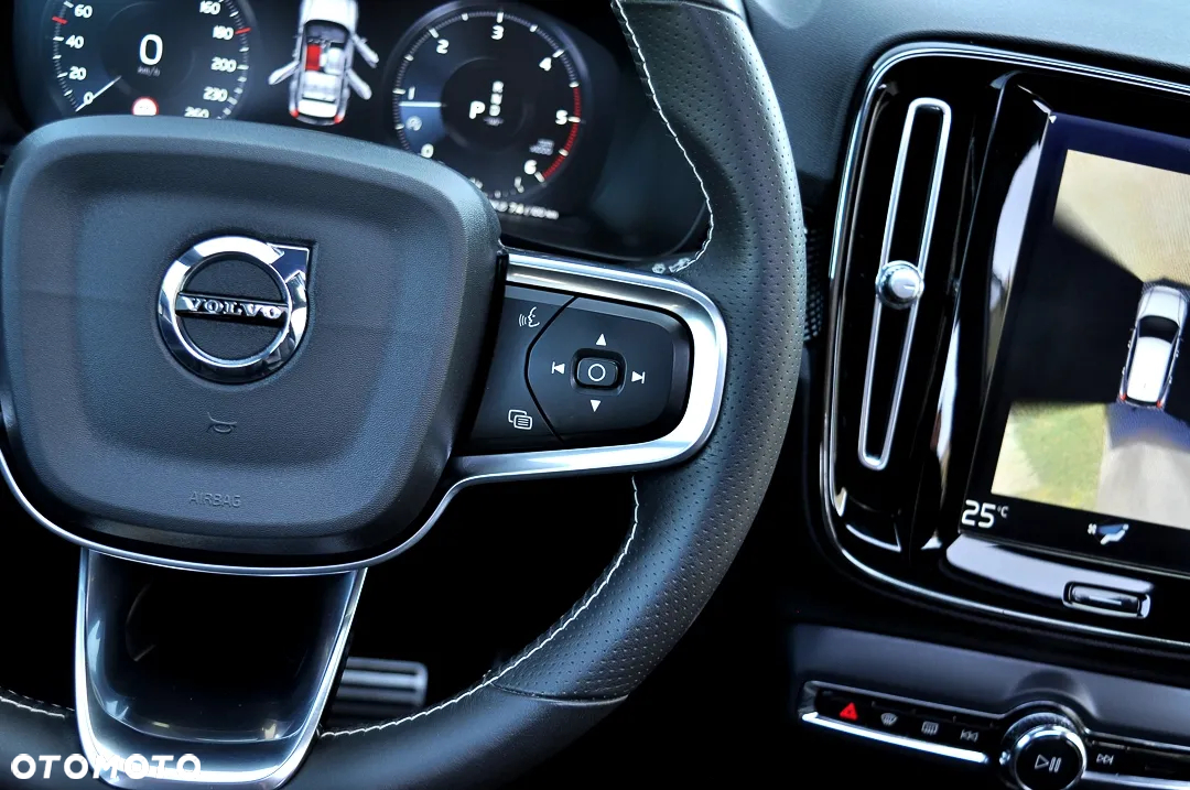 Volvo XC 40 D3 R-Design - 26