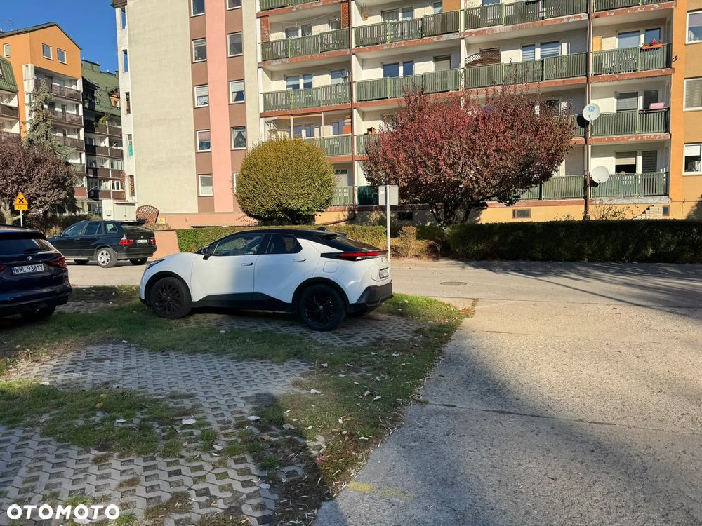 Toyota C-HR - 4