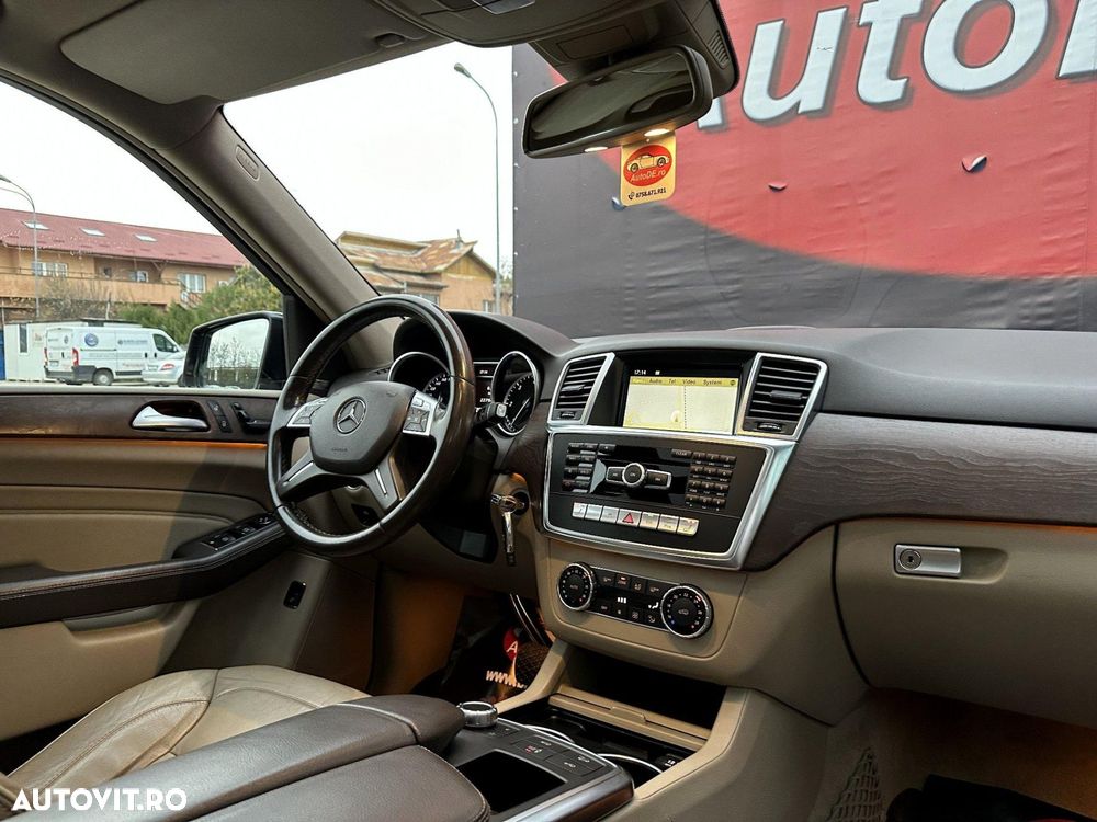 Mercedes-Benz ML - 10