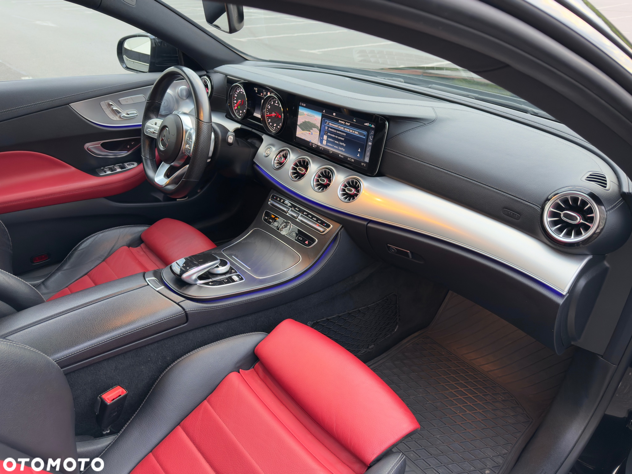 Mercedes-Benz Klasa E 200 Coupe 4-Matic 9G-TRONIC - 18