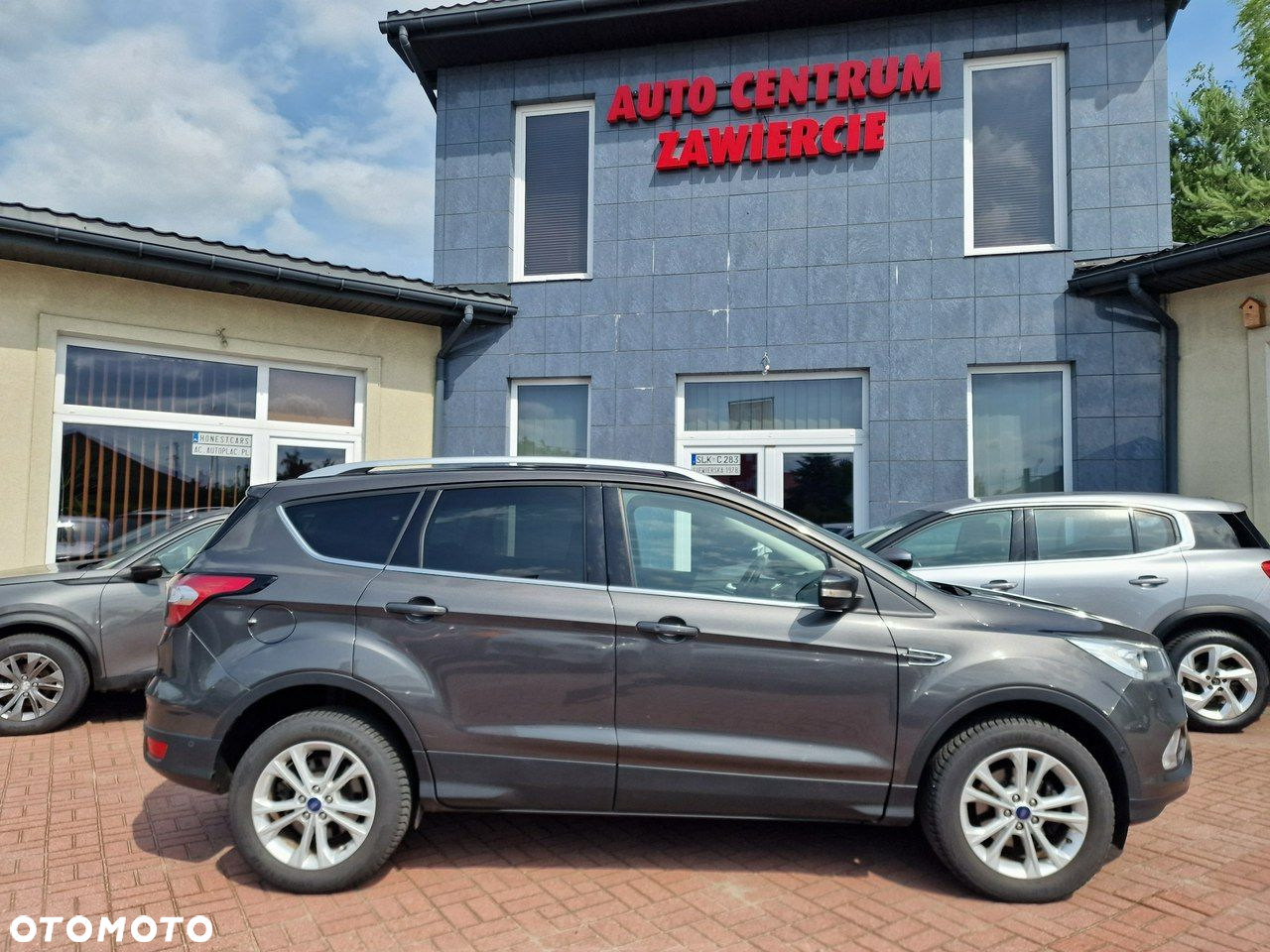 Ford Kuga 1.5 EcoBoost 2x4 Titanium - 12