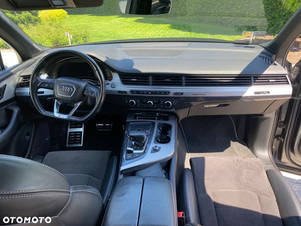 Audi Q7 - 9