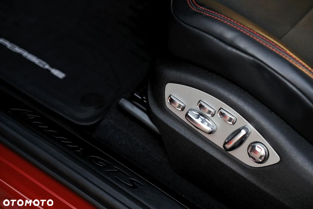 Porsche Macan GTS - 14