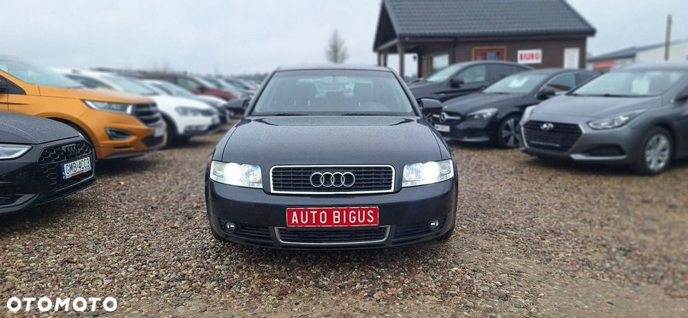 Audi A4 Limousine - 4