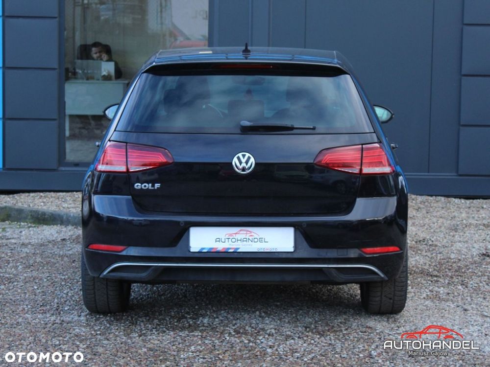 Volkswagen Golf - 5