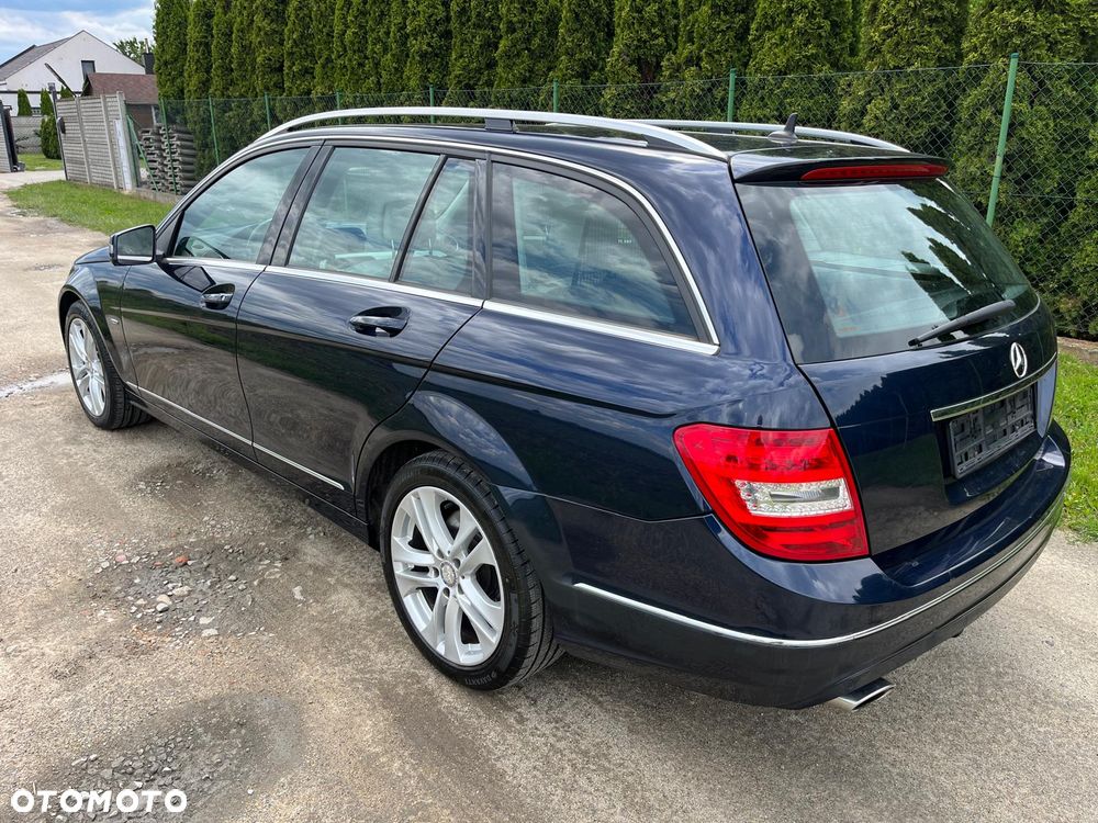 Mercedes-Benz Klasa C 220 CDI DPF Automatik BlueEFFICIENCY Avantgarde - 4