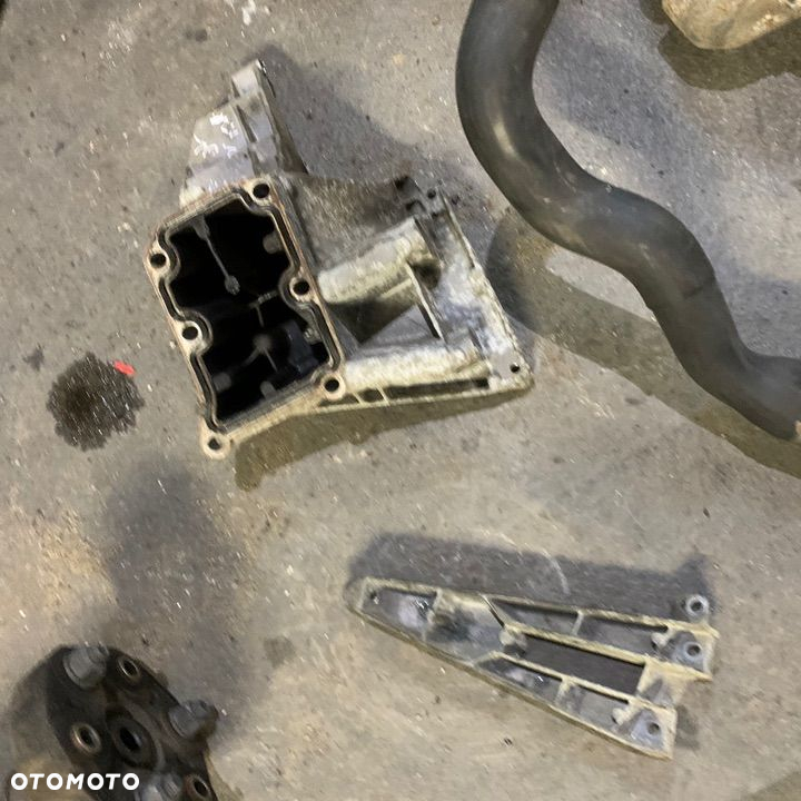 mercedes 2,0 kompressor silnik m111  c e slk clk 200 Osprzęt łapa pompa podstawa - 6