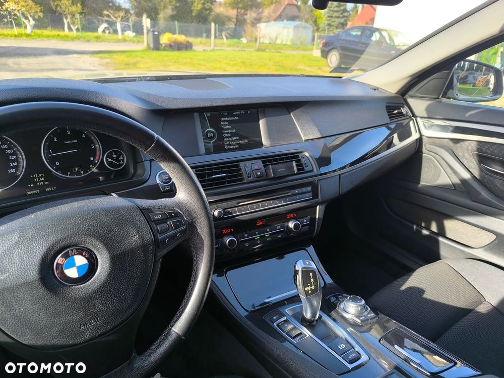 BMW Seria 5 520d - 16