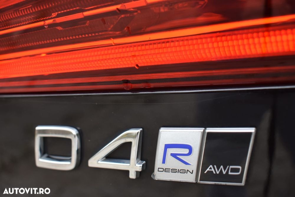 Volvo XC 60 D4 AWD Geartronic RDesign - 11