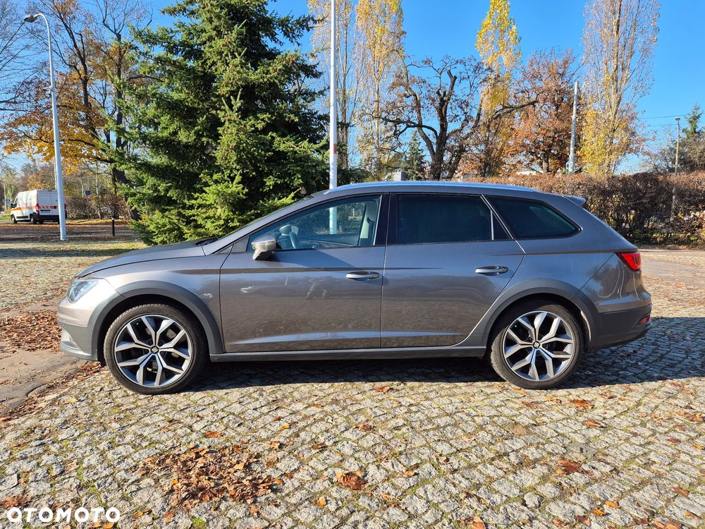 Seat Leon 2.0 TDI DPF Start&Stop DSG XCELLENCE - 2