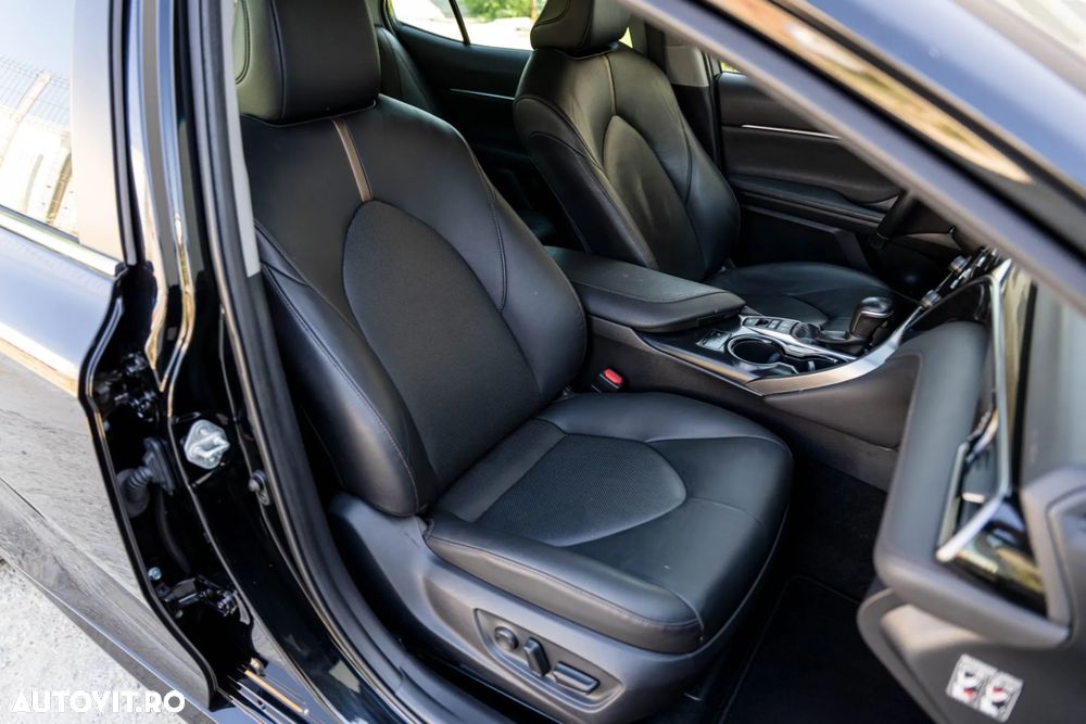 Toyota Camry - 15