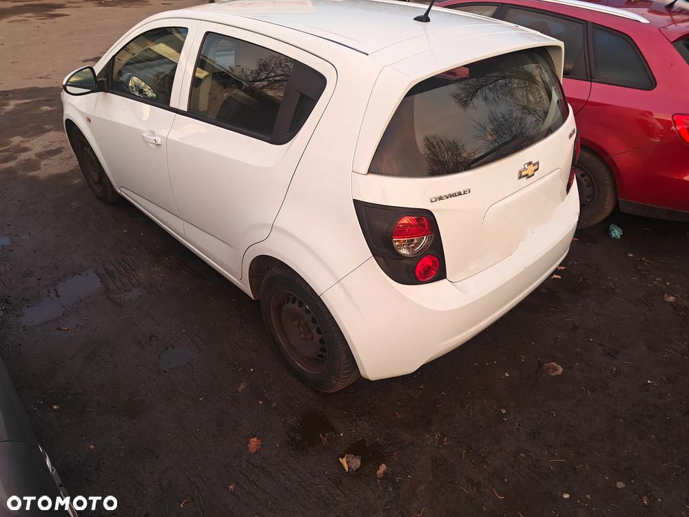 Chevrolet Aveo 1.2 LT - 3