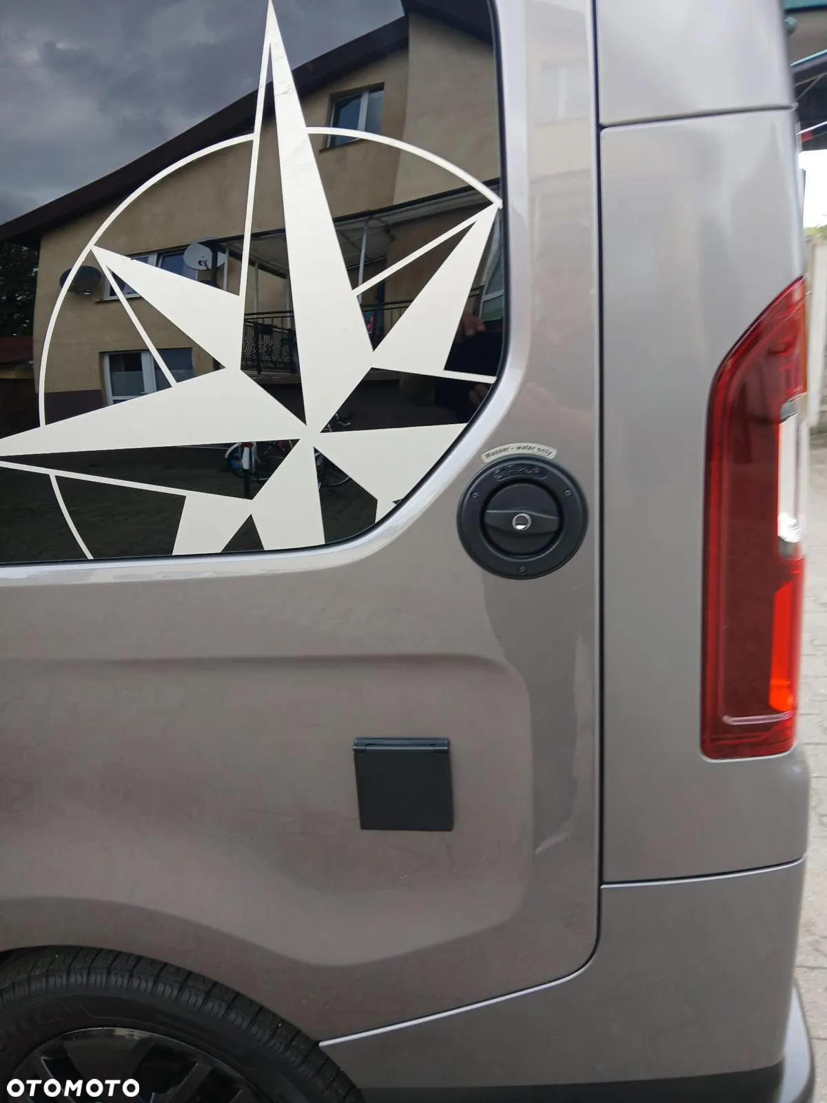 Nissan NV300 - 22