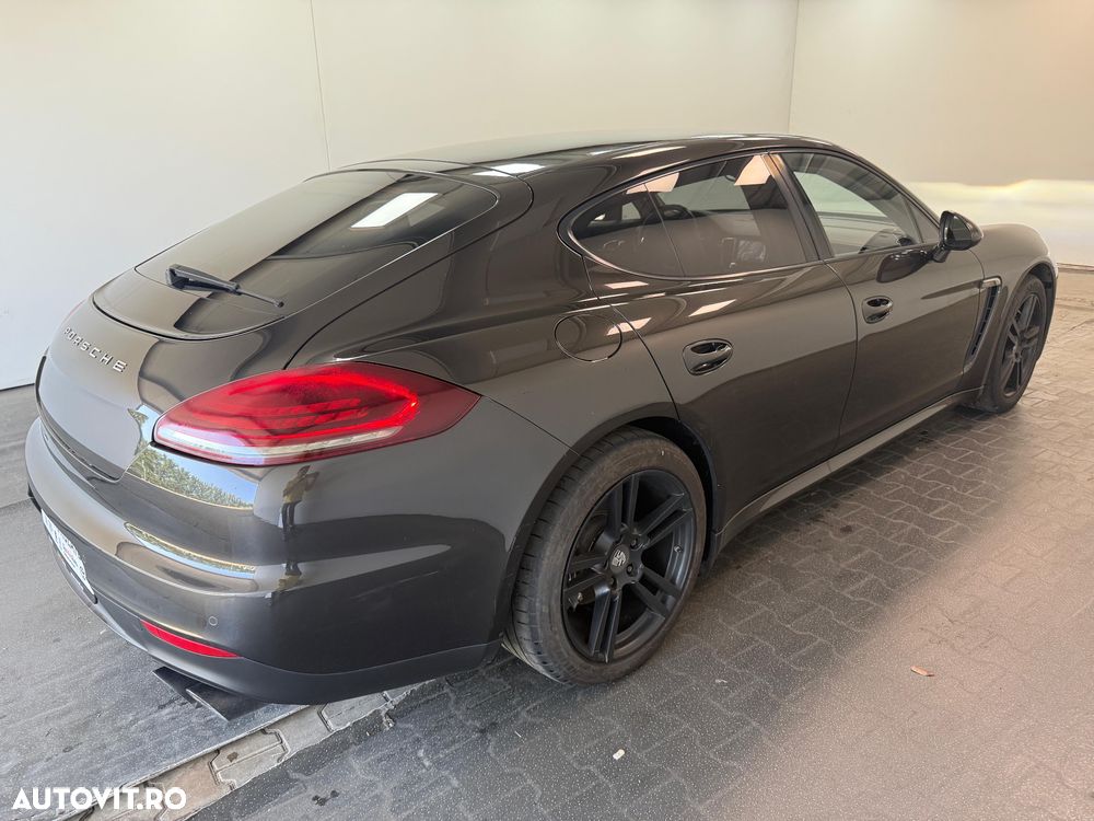 Porsche Panamera 3.0 Tiptronic S - 12