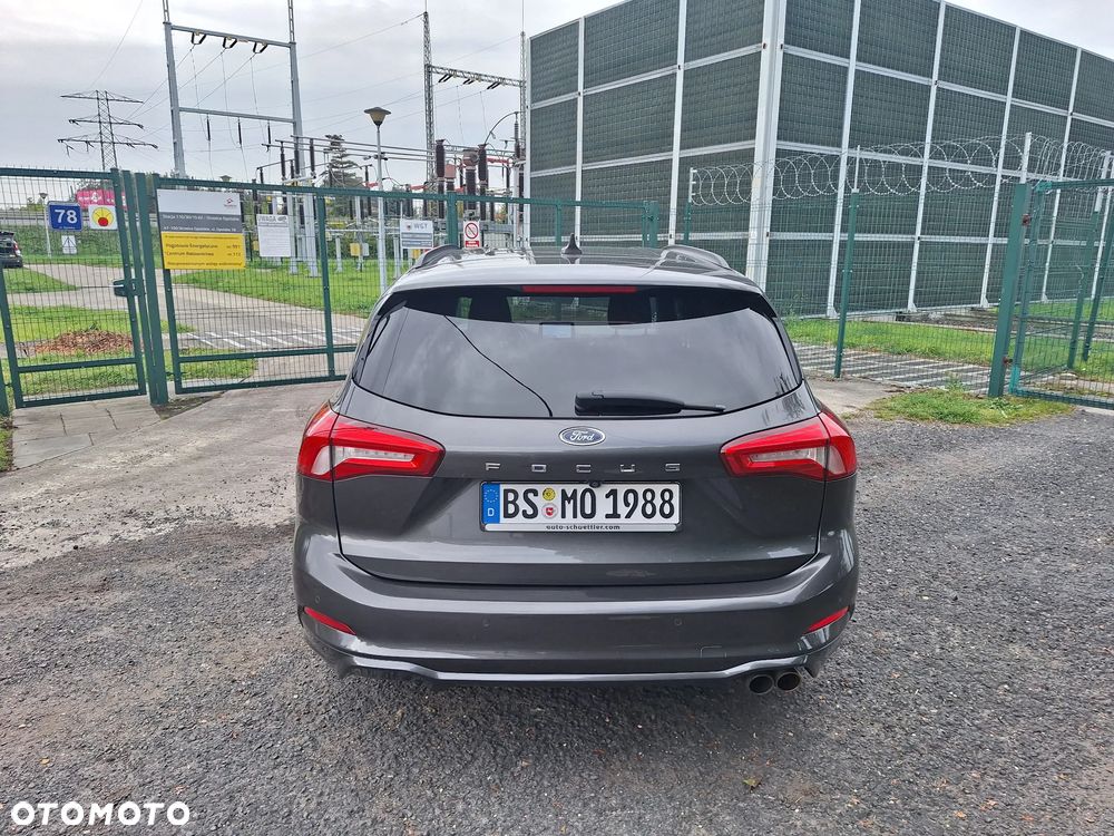 Ford Focus - 8