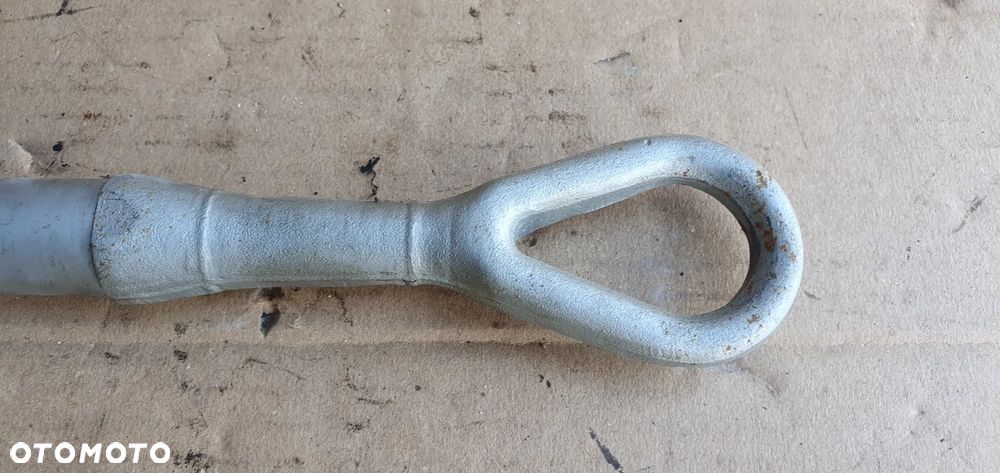 Hak holowniczy ucho Audi A8 D3 4E0805782C - 2