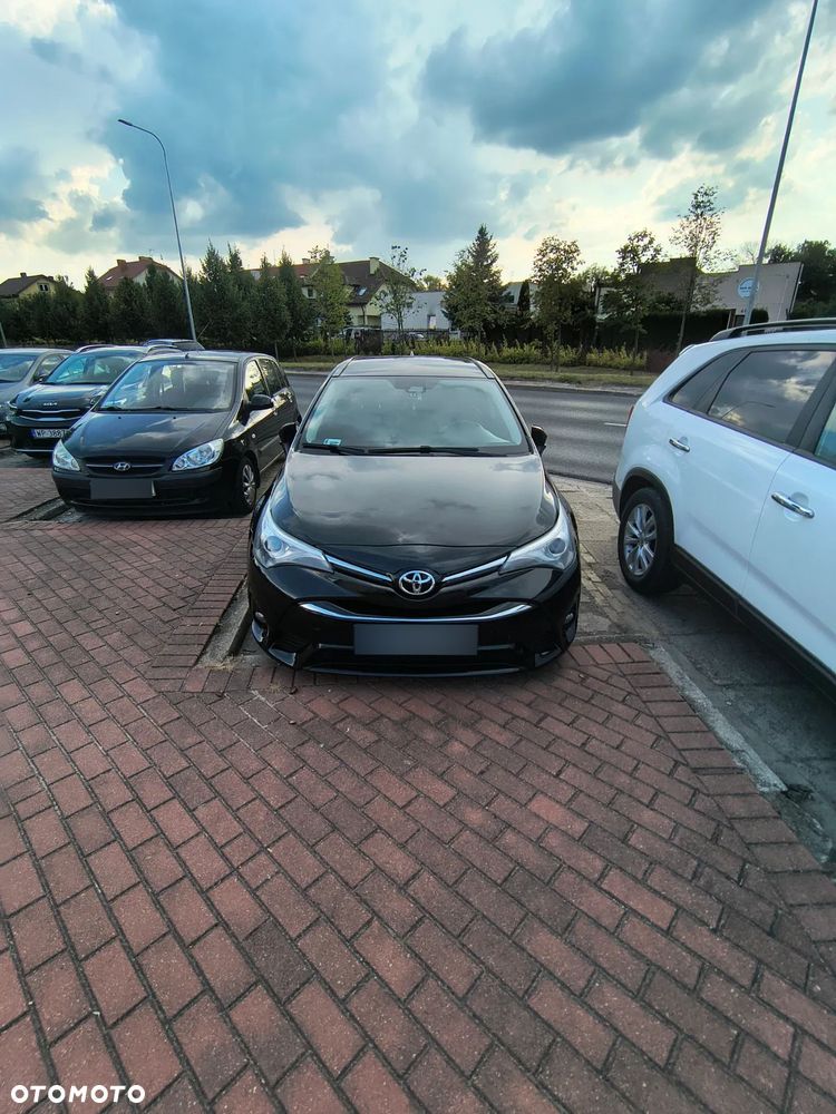 Toyota Avensis 1.8 Premium - 1