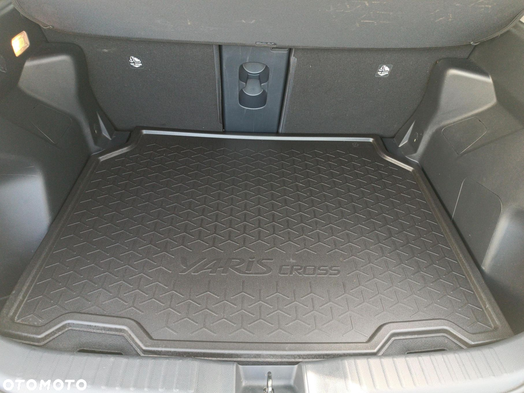 Toyota Yaris Cross Hybrid 1.5 Executive 4x4 - 12