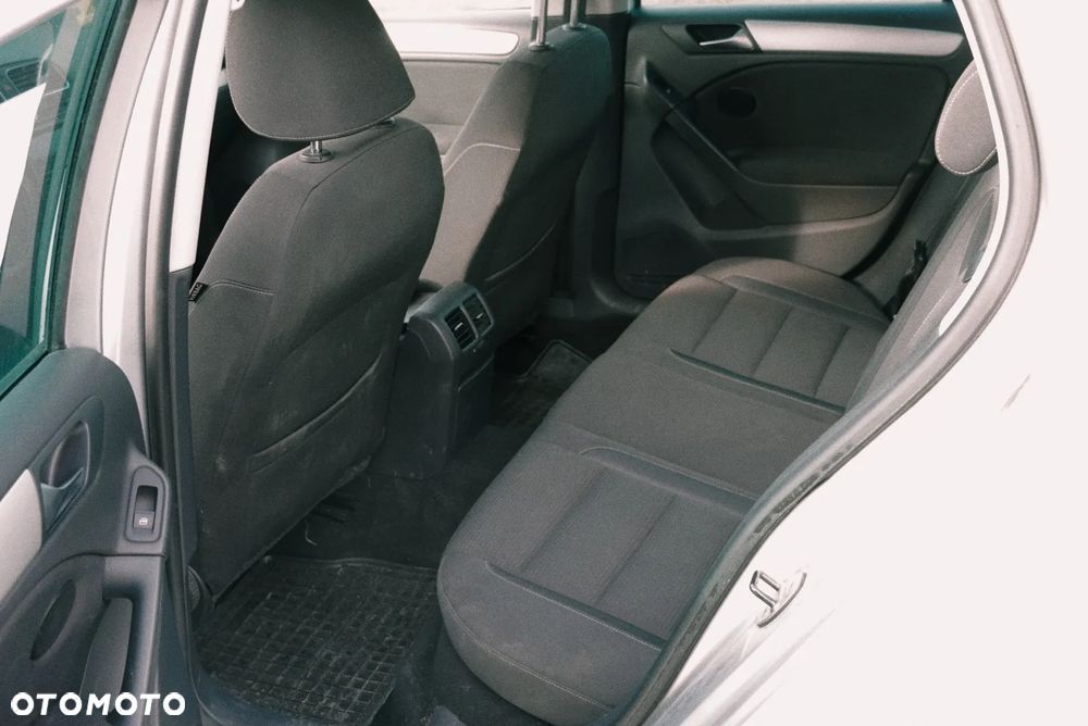 Volkswagen Golf 1.2 TSI BlueMotion Technology DSG Comfortline - 20