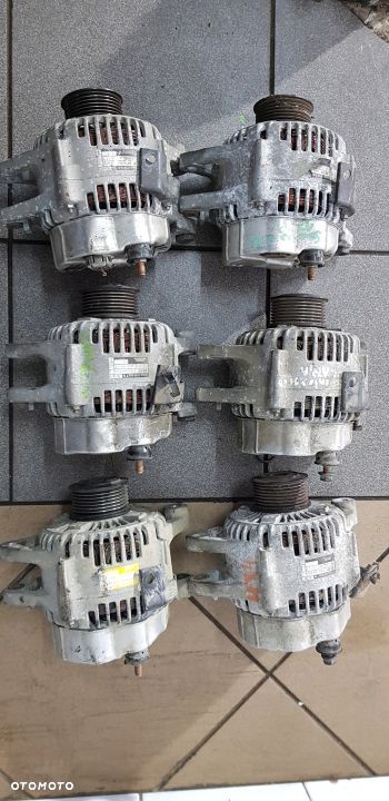 Kia Sorento I 2.5 Alternator - 1