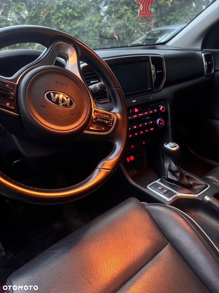 Kia Sportage - 16