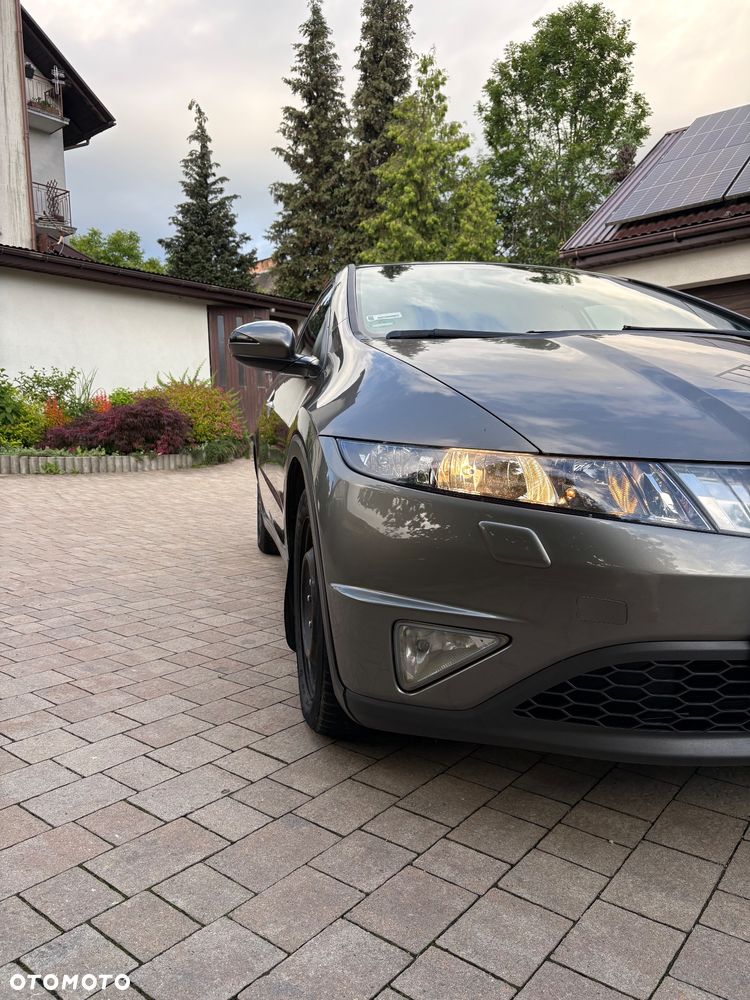 Honda Civic 1.8 Comfort - 8