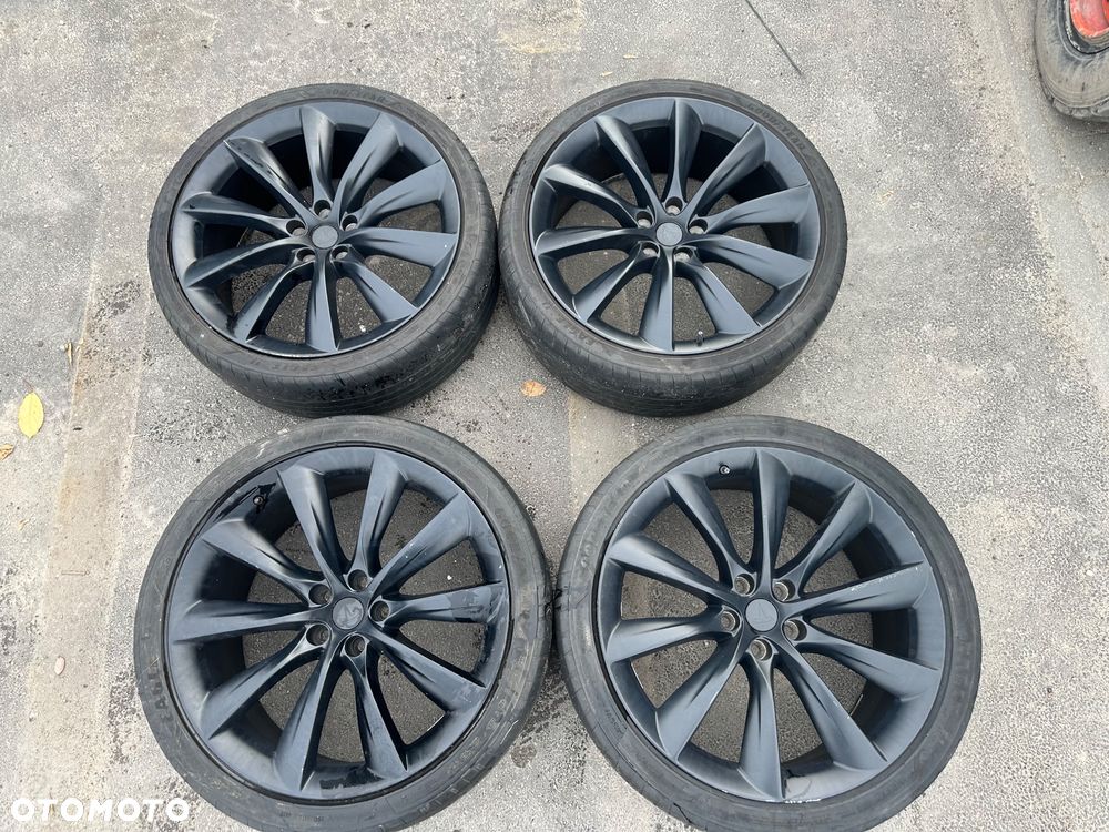 KOMPLET ALUFELG KÓŁ TESLA MODEL X R22 5X120 TURBINE .